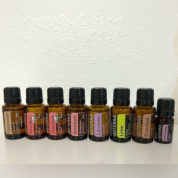 BUNDLE ✨ 8 doTERRA Essential Oils Lot - Picture 1 of 3
